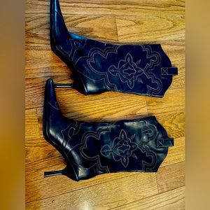 Kenneth Cole Reaction Western Boots worn 1x Black leather